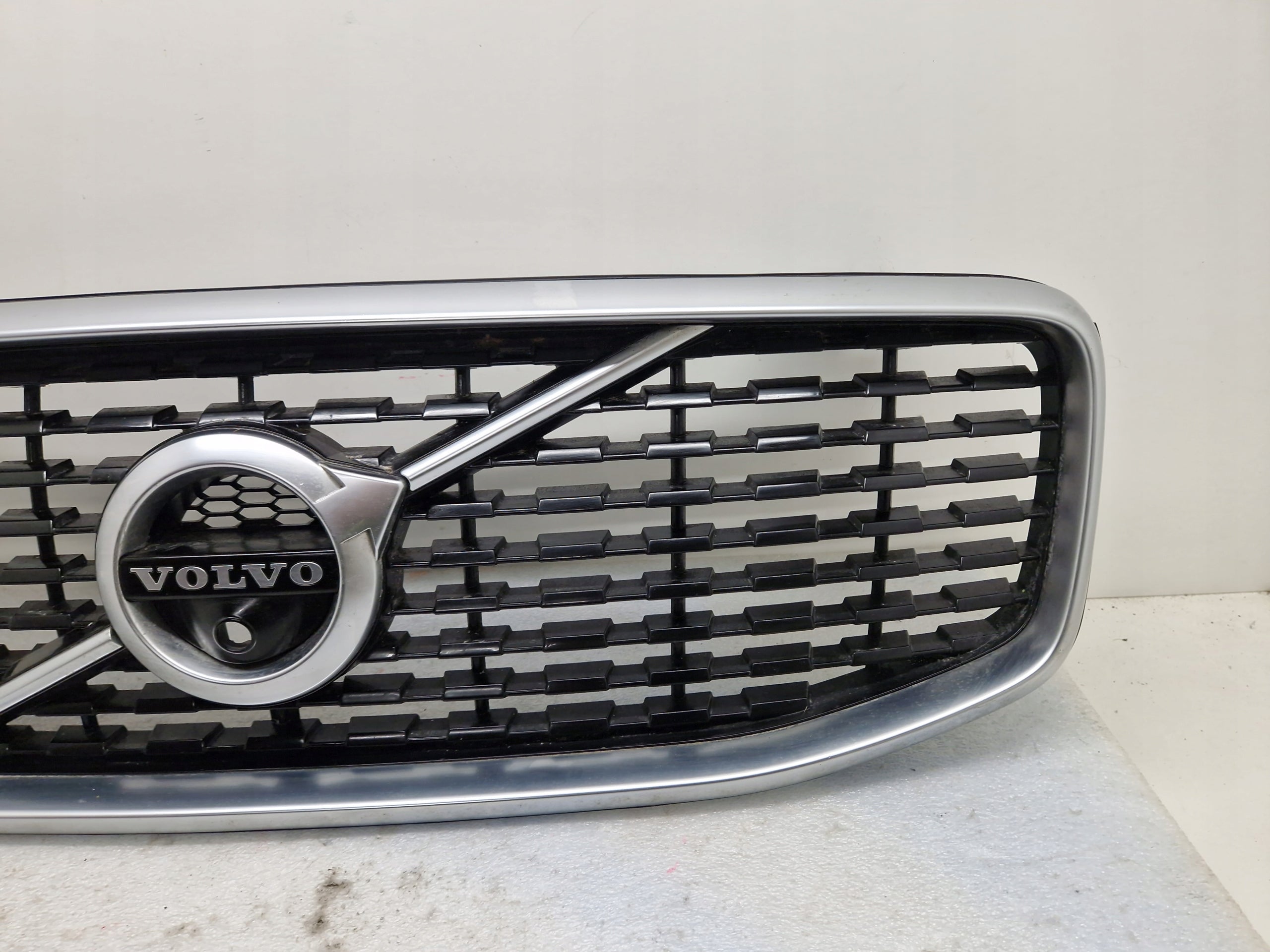 Kühlergrill Volvo XC60 II FRONTGRILL 31457464 Kühlergitter