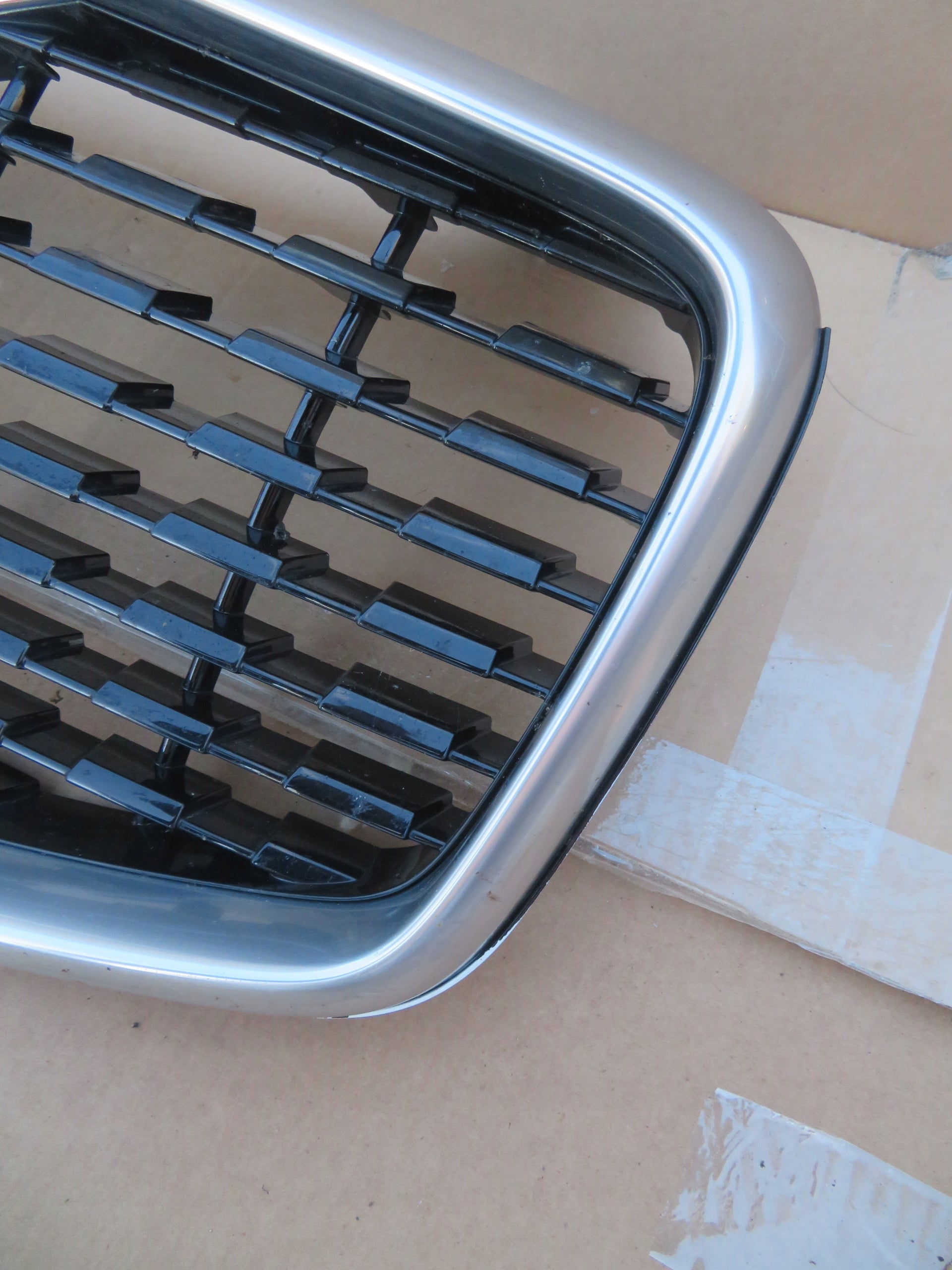 Kühlergrill Volvo XC60 II FRONTGRILL 31457464 Kühlergitter