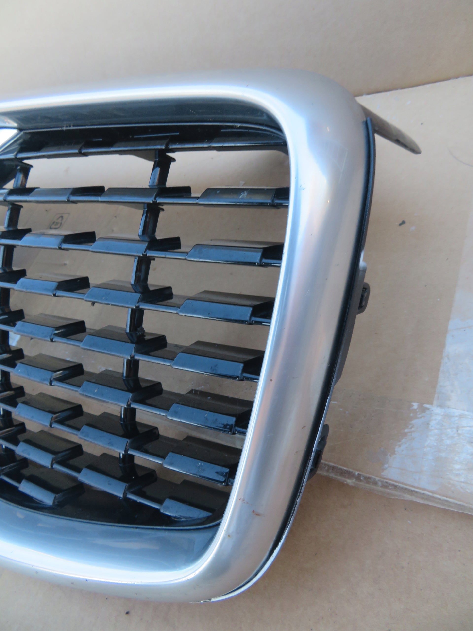 Kühlergrill Volvo XC60 II FRONTGRILL 31457464 Kühlergitter