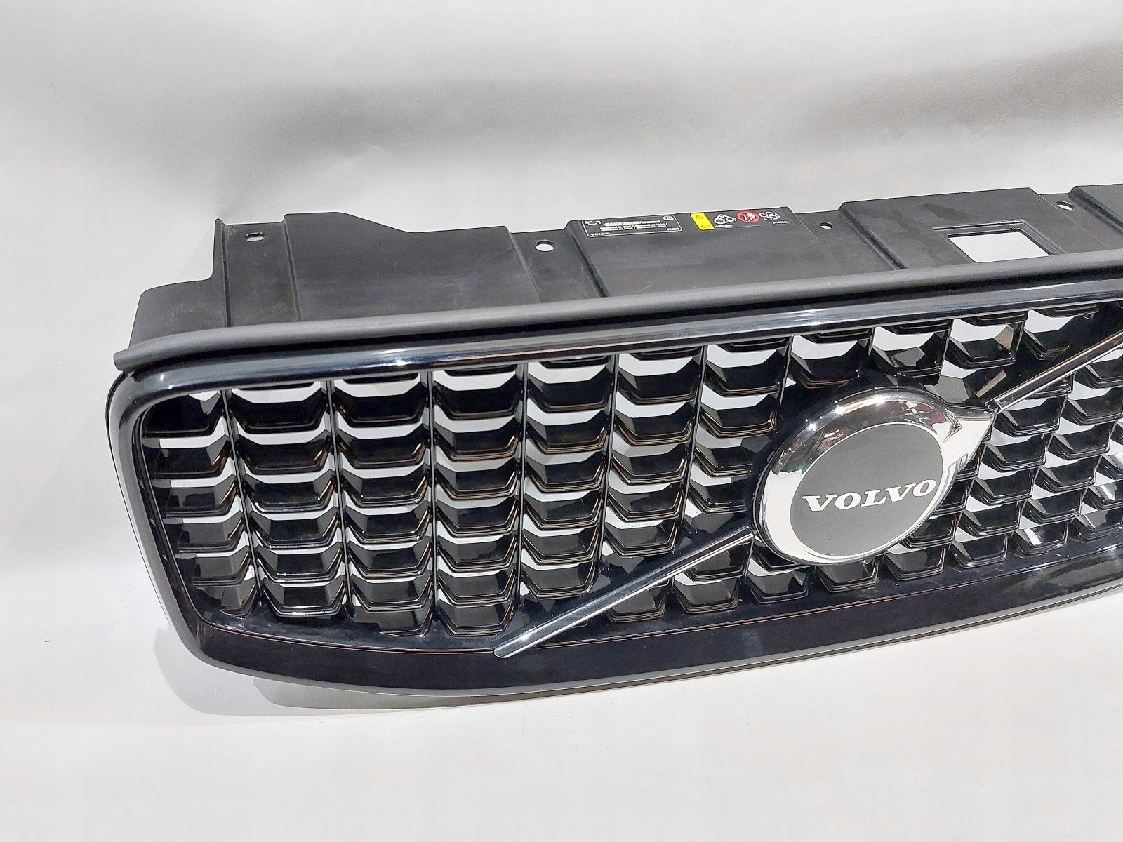 Kühlergrill Volvo XC60 II FRONTGRILL 78133213 Kühlergitter