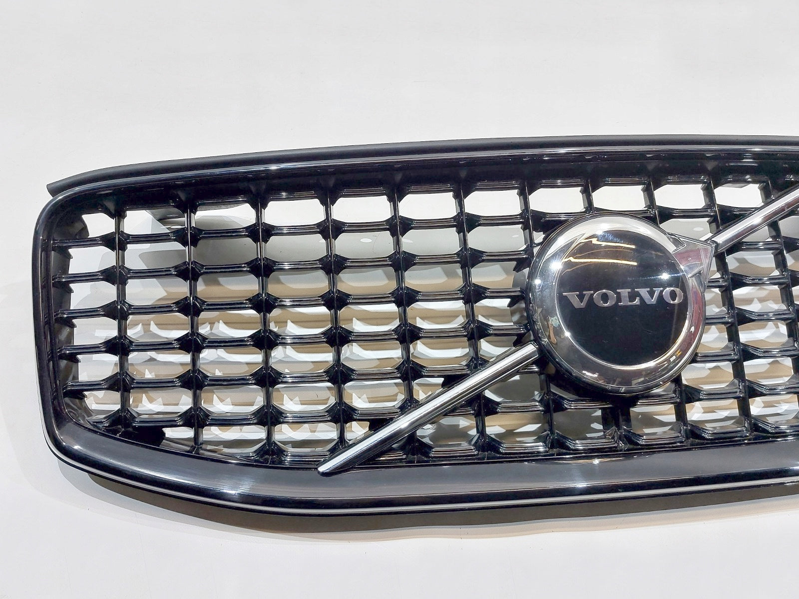 Kühlergrill Volvo XC60 II FRONTGRILL 78133213 Kühlergitter