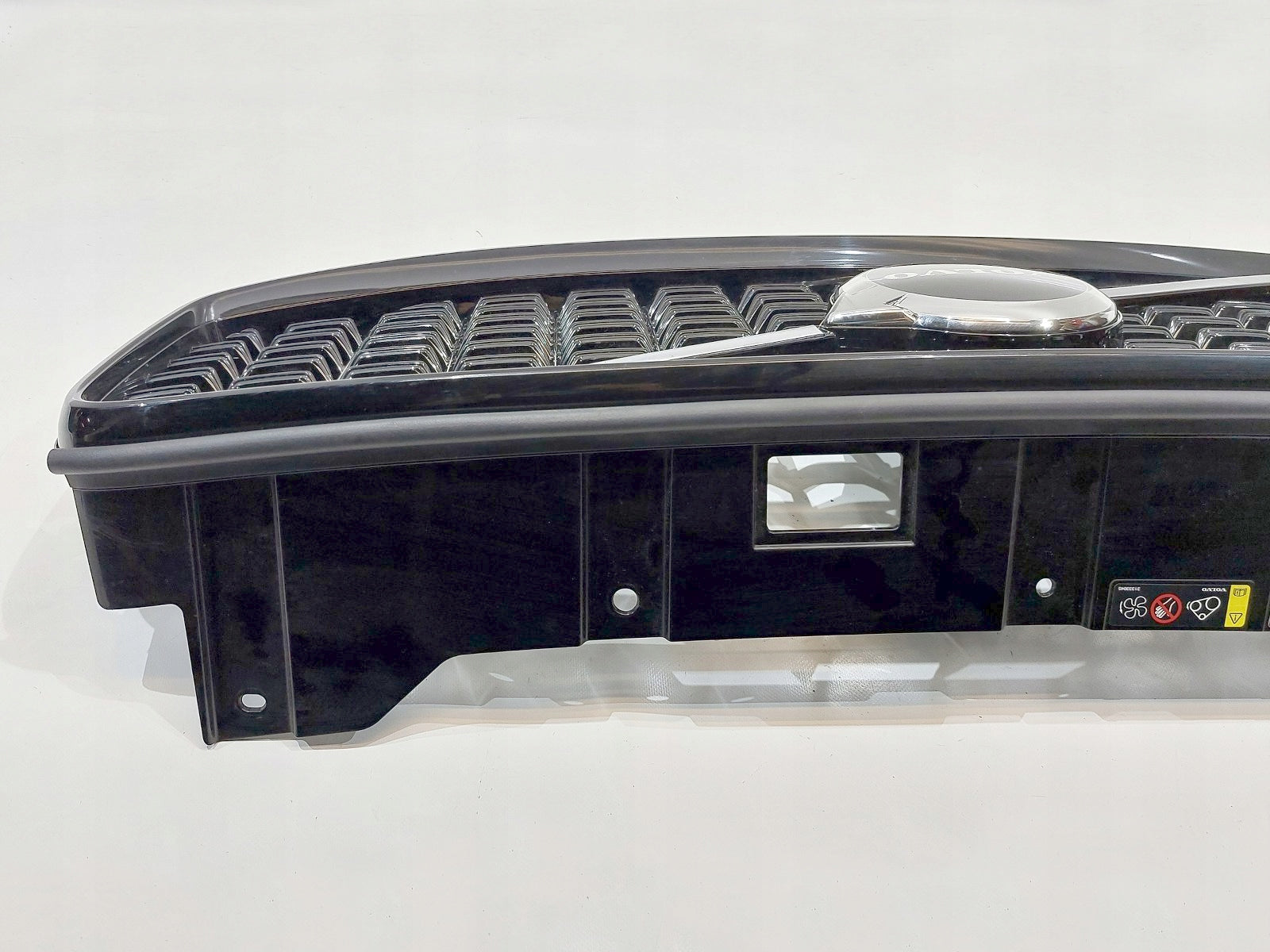 Kühlergrill Volvo XC60 II FRONTGRILL 78133213 Kühlergitter