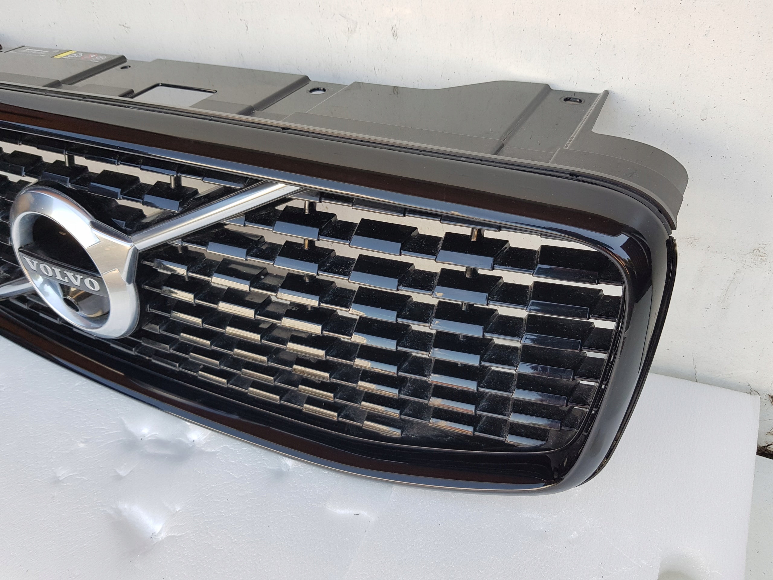 Kühlergrill Volvo XC60 II XC 60 II II XC 60 FRONTGRILL 32228569 Kühlergitter