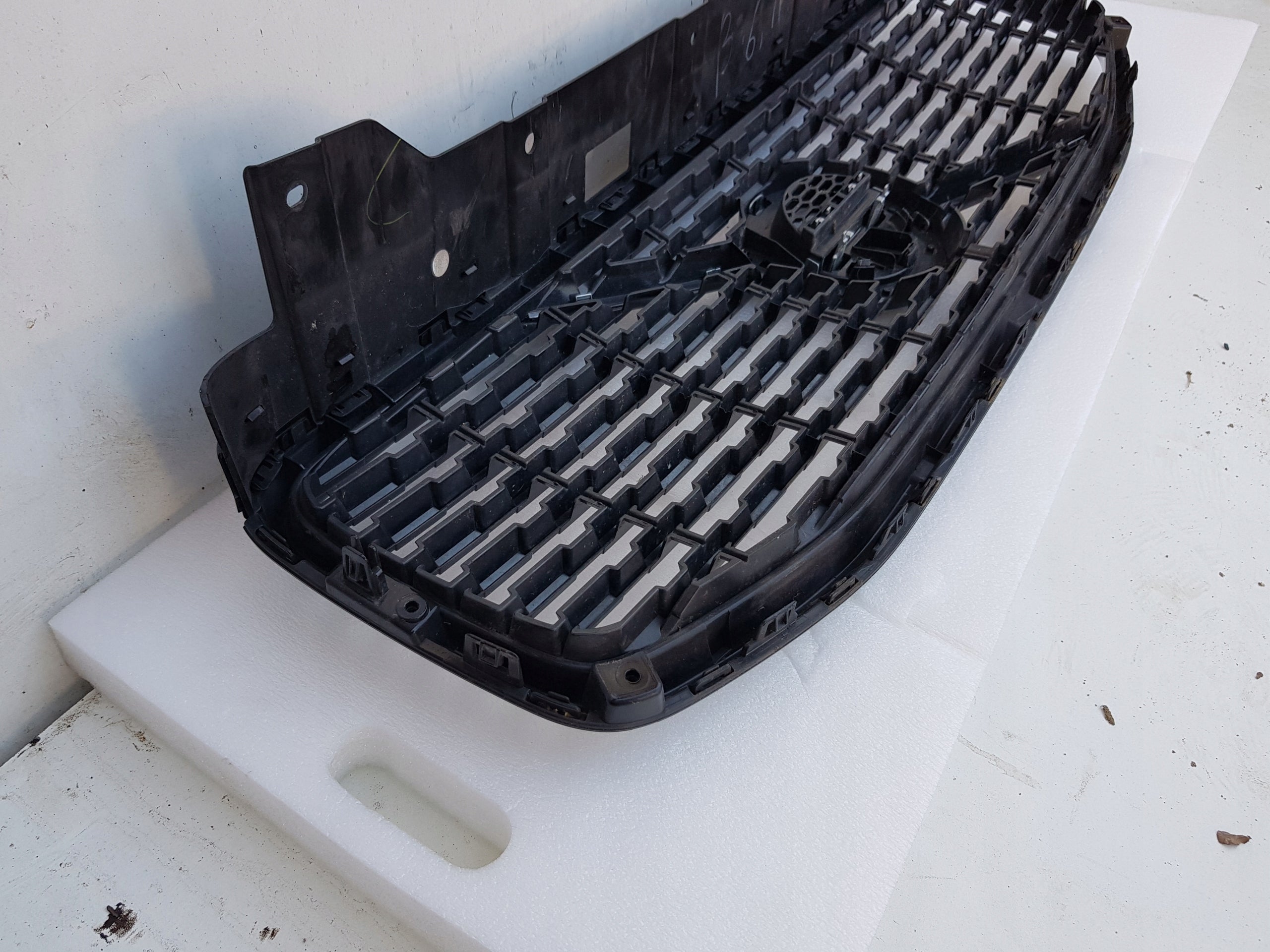 Kühlergrill Volvo XC60 II XC 60 II II XC 60 FRONTGRILL 32228569 Kühlergitter