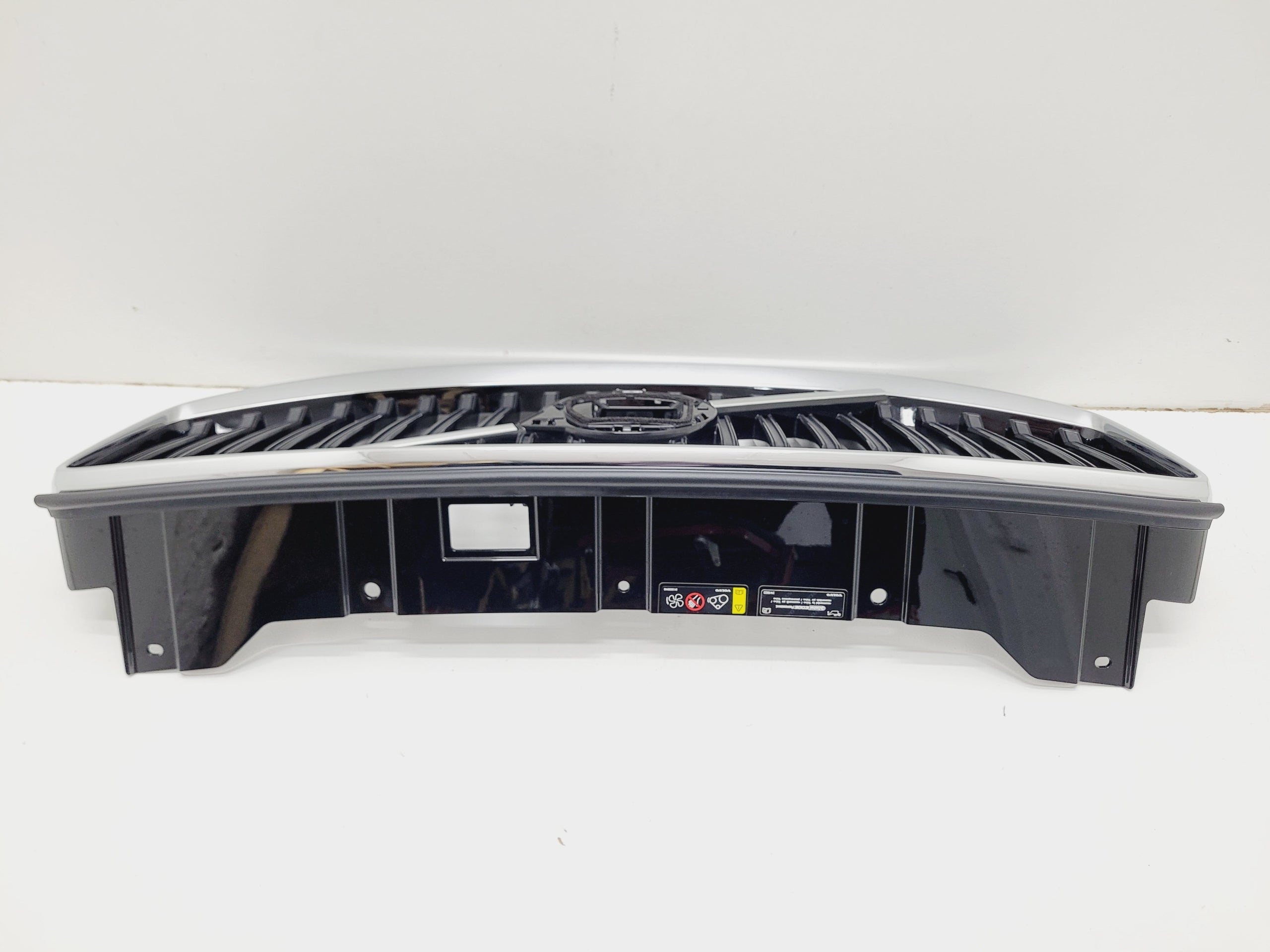 Kühlergrill Volvo XC60 II FRONTGRILL 31333045 Kühlergitter