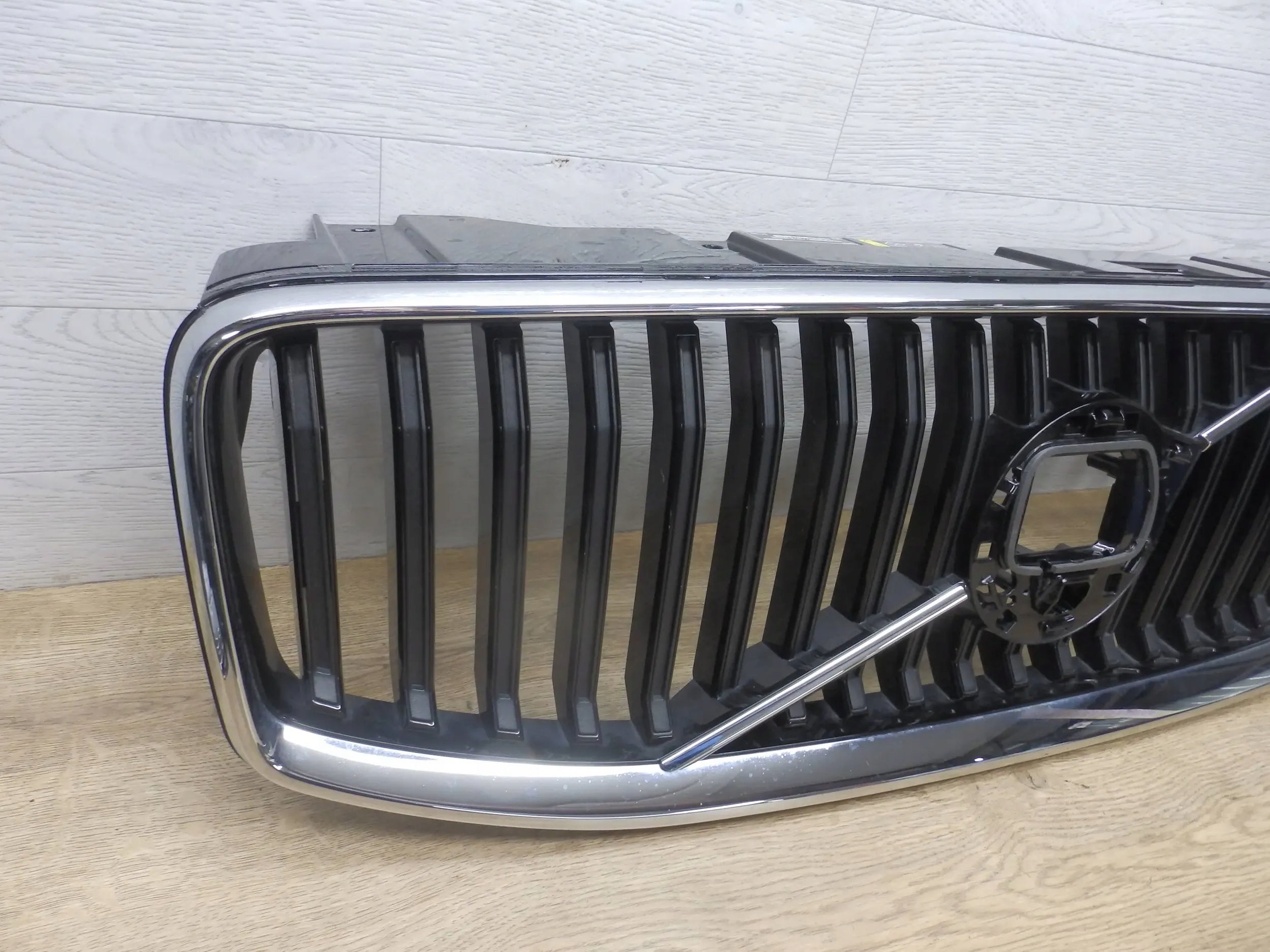 Kühlergrill Volvo XC60 II FRONTGRILL 32291019 Kühlergitter