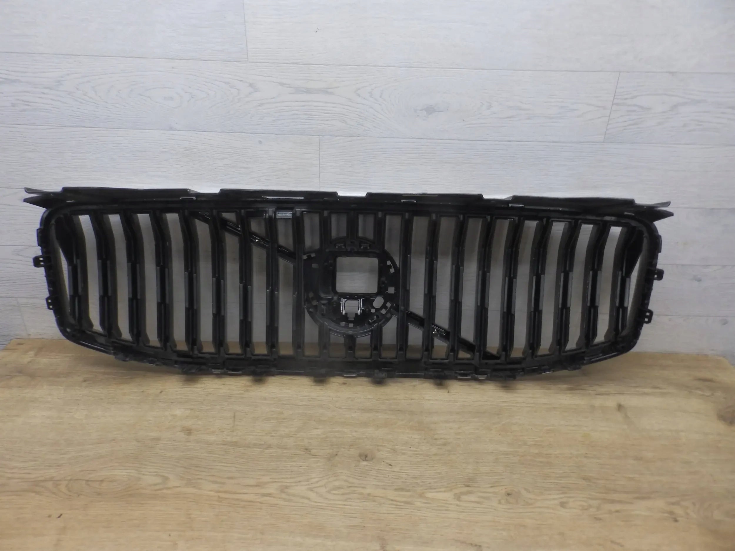 Kühlergrill Volvo XC60 II FRONTGRILL 32291019 Kühlergitter