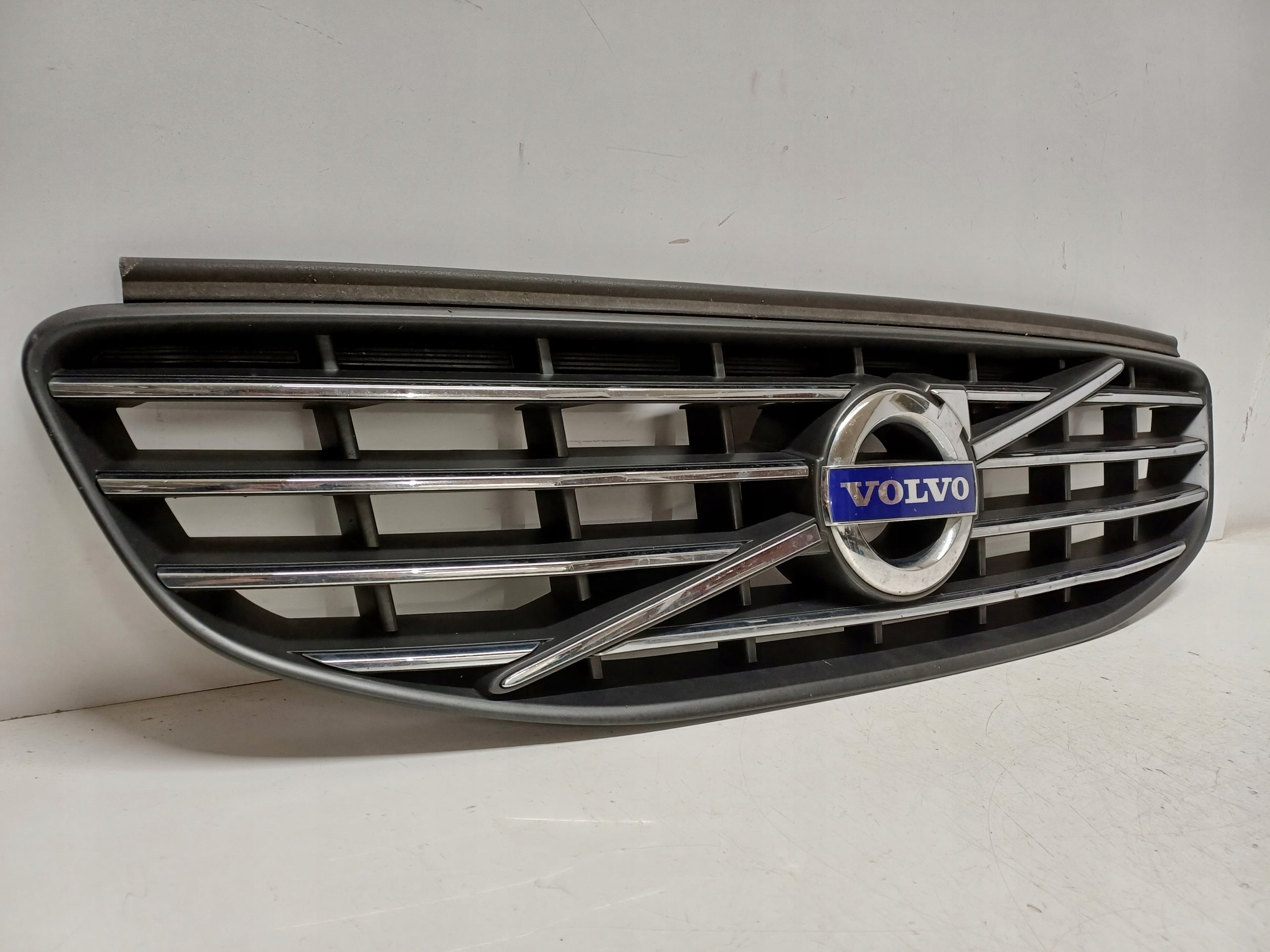 Kühlergrill Volvo XC60 1 I FRONTGRILL 31333832 Kühlergitter