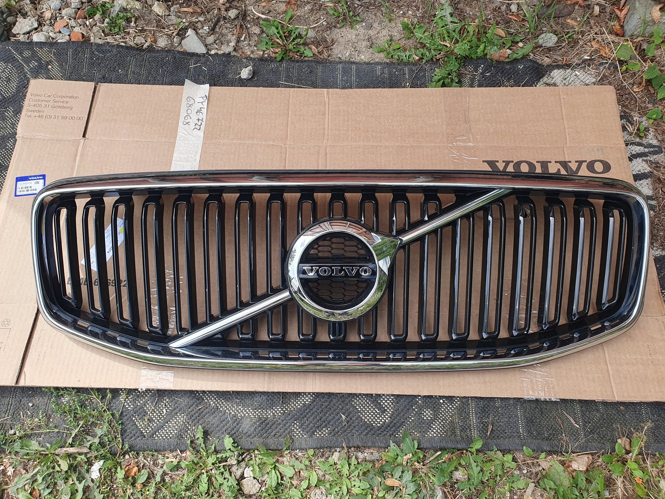  Kühlergrill Volvo XC60 II FRONTGRILL Kühlergitter product image