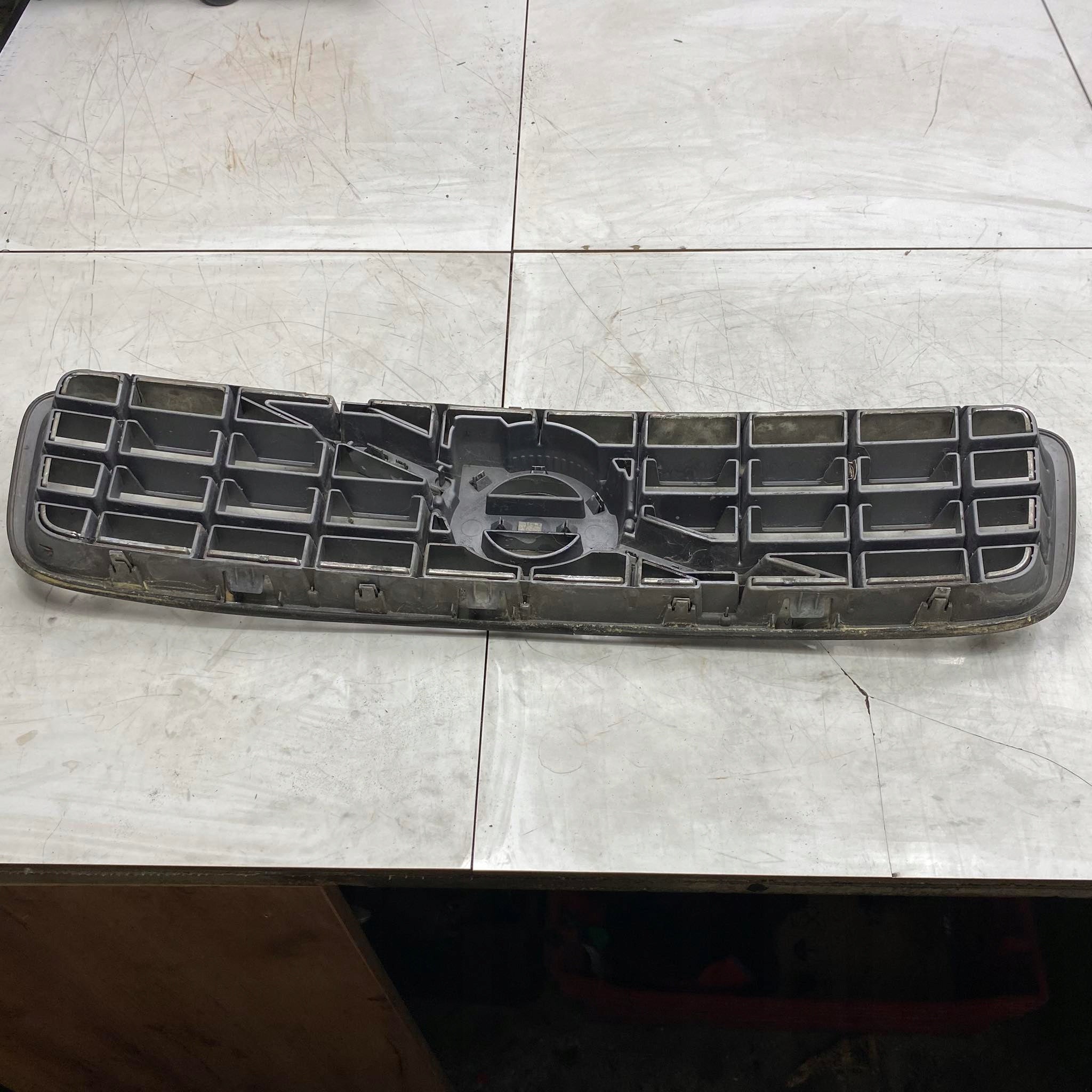 Kühlergrill Volvo XC90 I FRONTGRILL 31290544 Kühlergitter