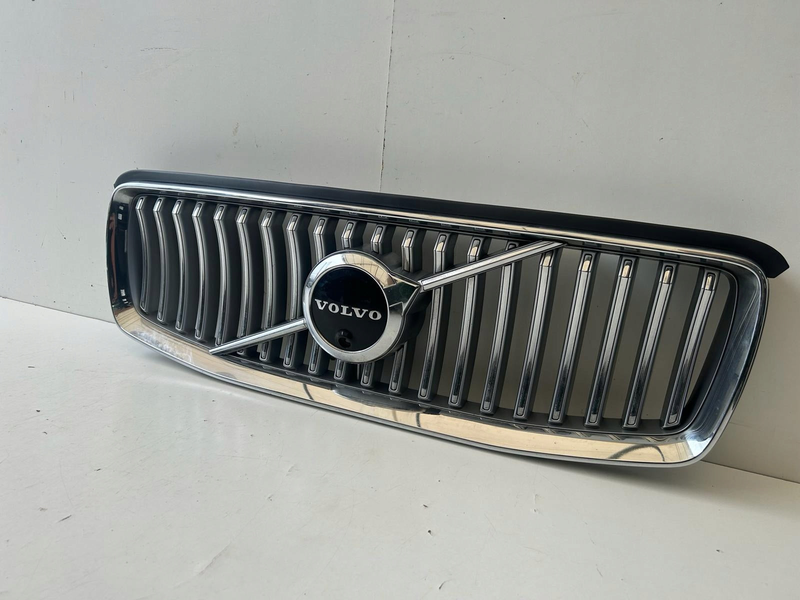 Kühlergrill Volvo XC90 I FRONTGRILL 31698722 Kühlergitter