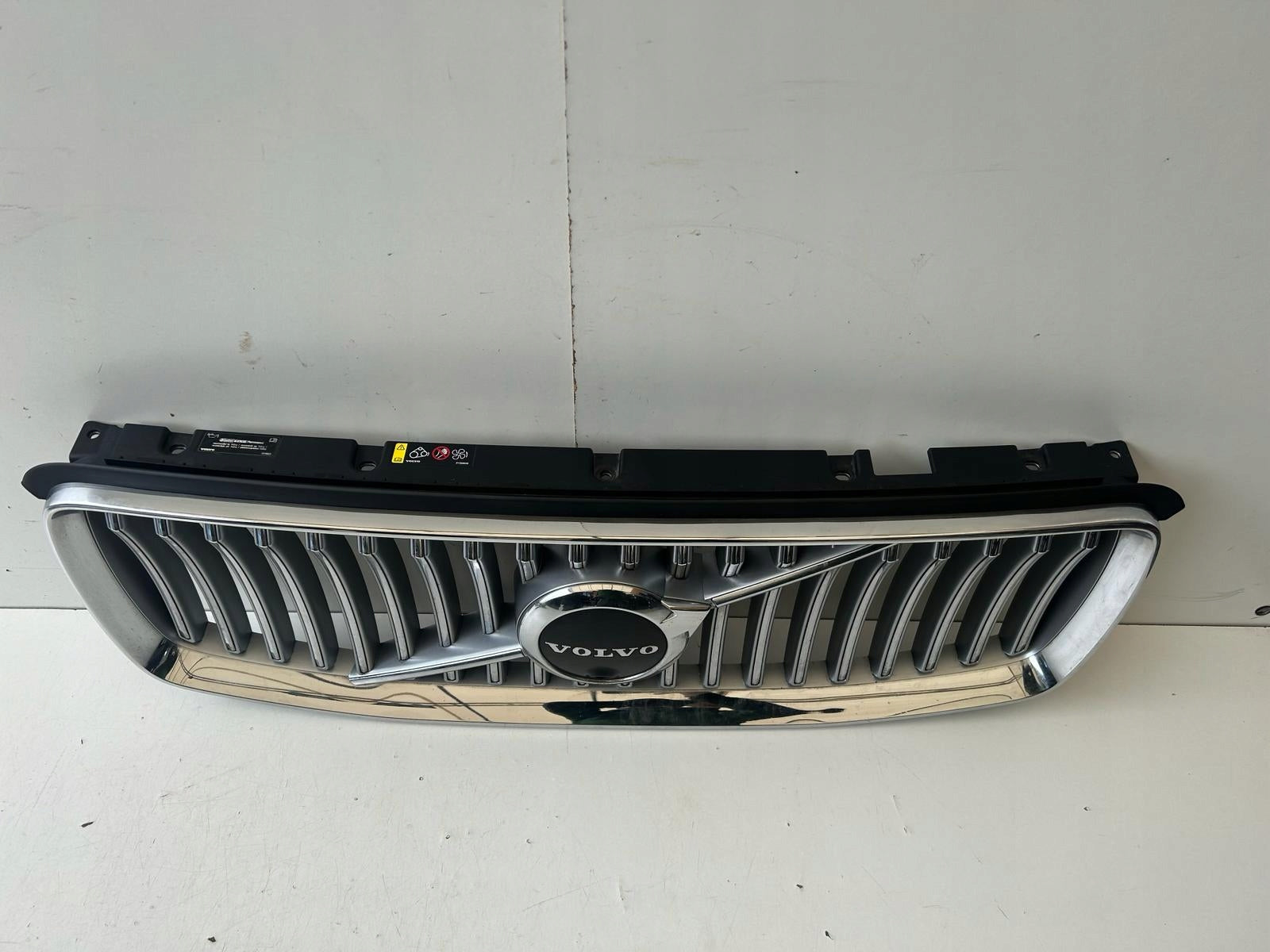 Kühlergrill Volvo XC90 I FRONTGRILL 31698722 Kühlergitter